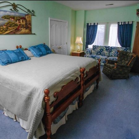 Rabbit Creek Bed & Breakfast Versailles Экстерьер фото