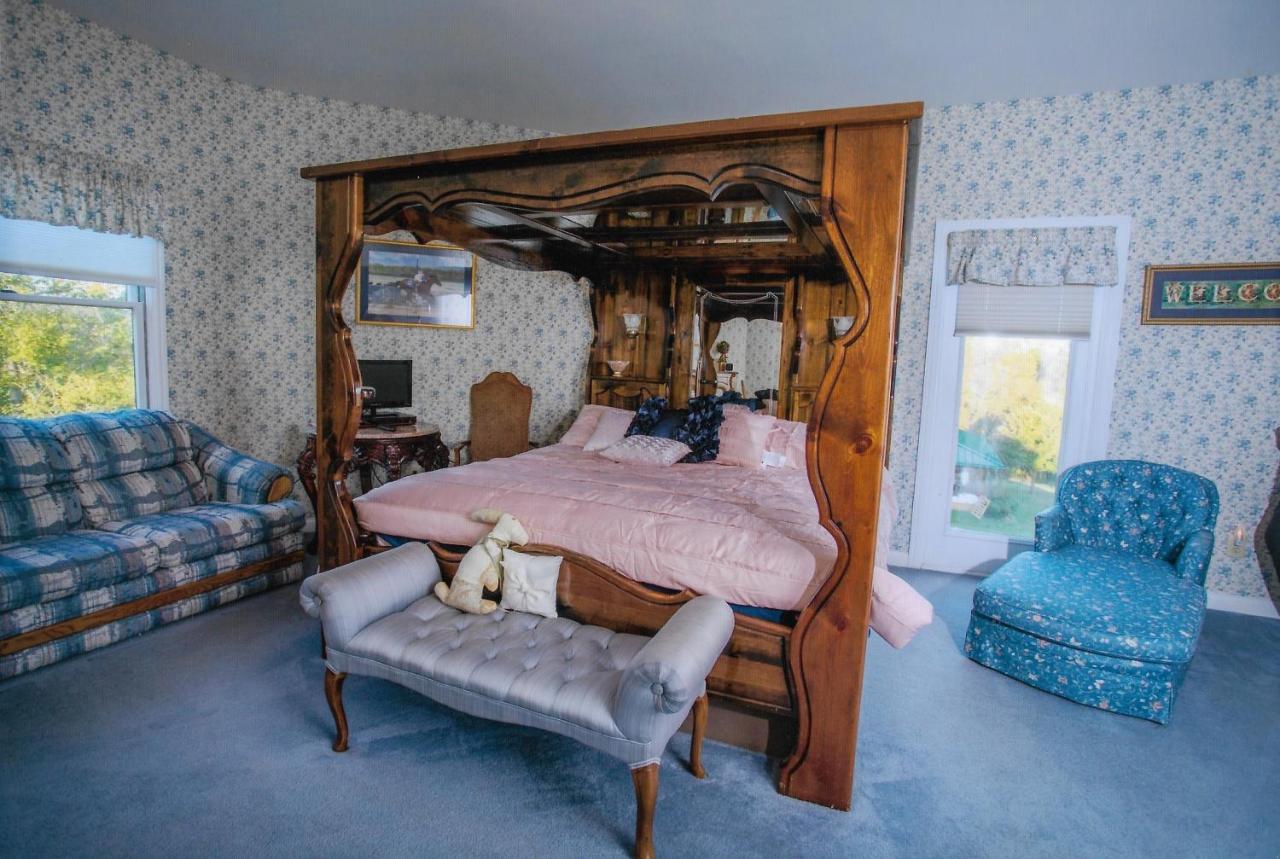 Rabbit Creek Bed & Breakfast Versailles Экстерьер фото